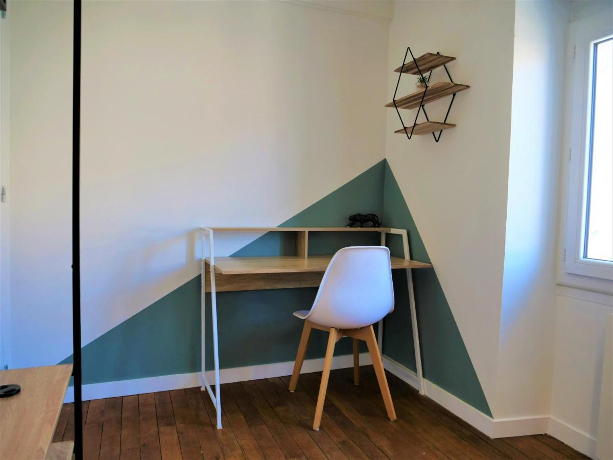 Moderne Entierement Renove Apartment